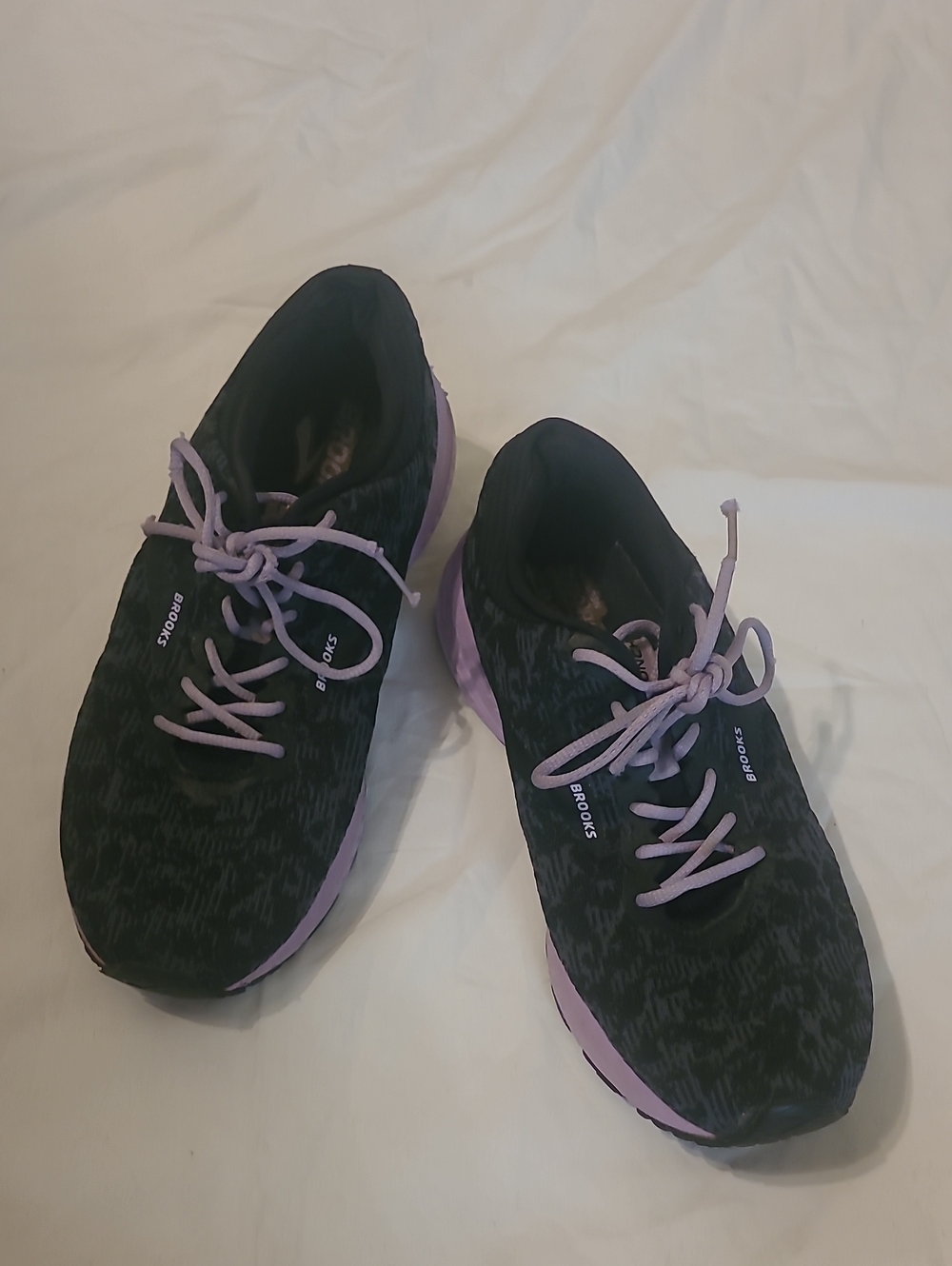 Brooks Launch 9 Black And Purple Sneakers, Size 9.5